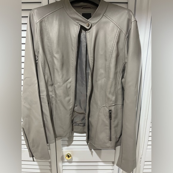 Ladies Moto Jacket - Picture 4 of 10